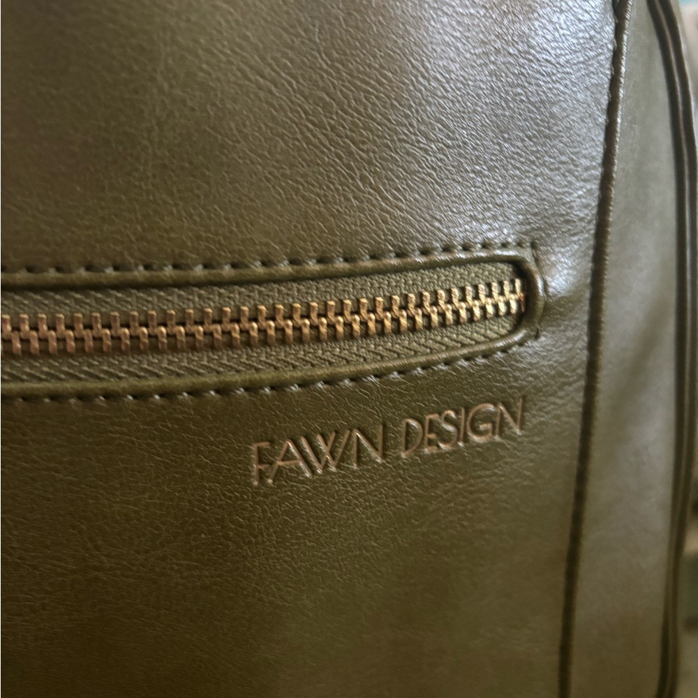 Fawn Diaper Bag in retired moss color 🌲